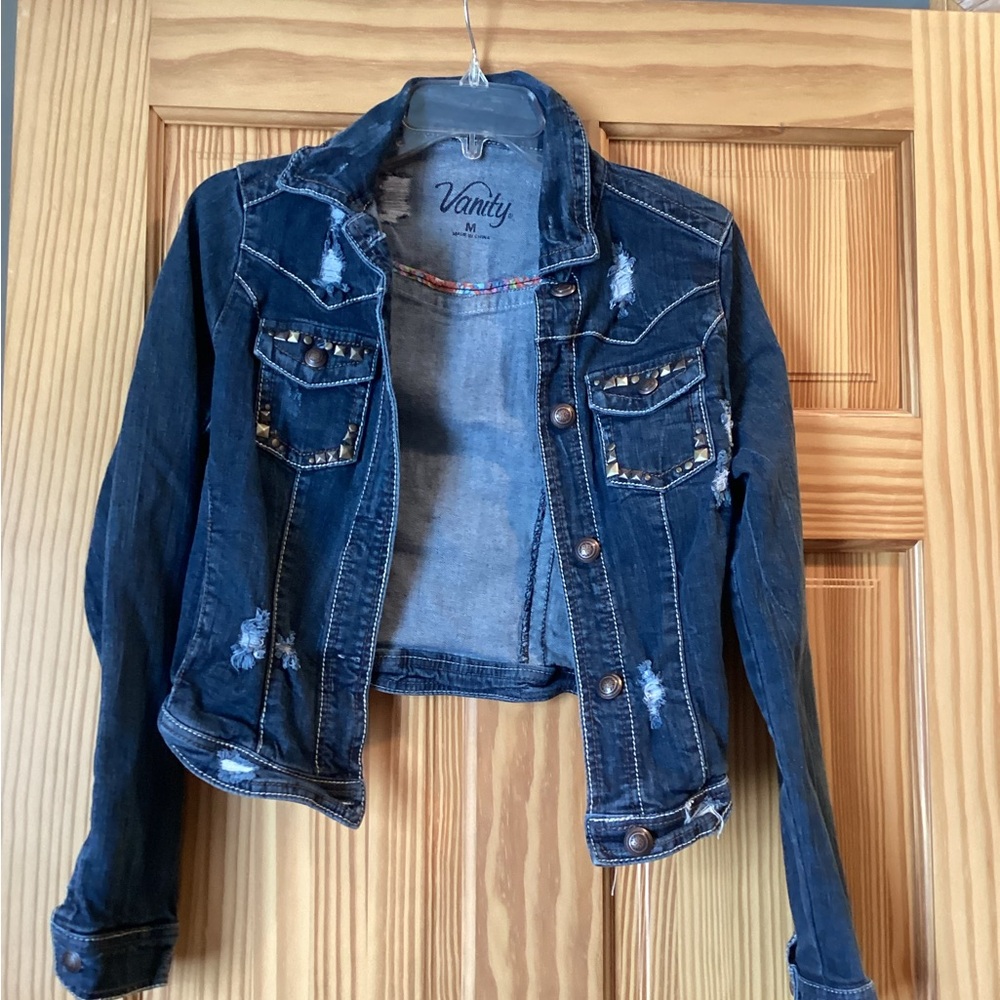 Vanity distressed crop denim jacket. Medium